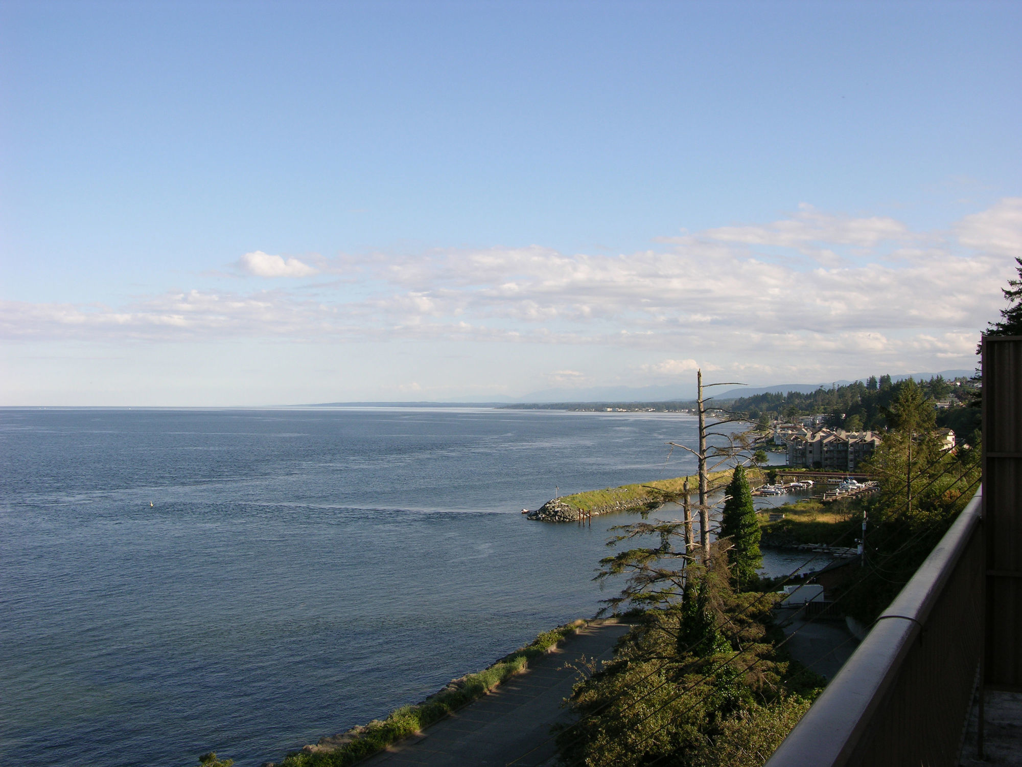 Anchor Inn And Suites Campbell River Exterior photo
